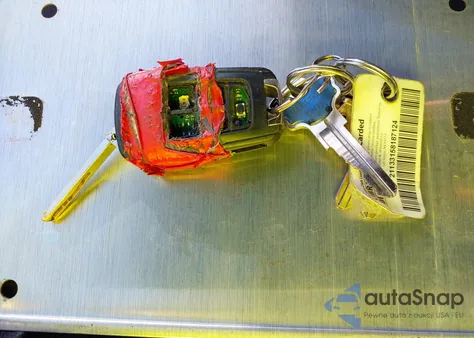 2013 Chevrolet Sonic Lt Auto из США, поврежденный, VIN 1G1JC5SH1D4114821